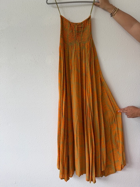 Alohiwai Dresses & Skirts - Alohiwai - Vintage Aloha strapless Maxi - Size L
Tangerine / Green tea colorway